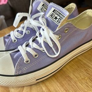 Women’s Converse All Star, size 9